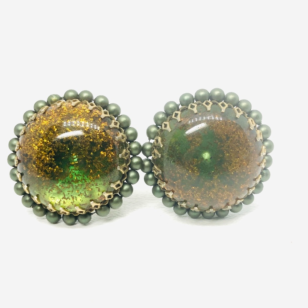 60s Glass Green & Gold Glitter Clip On Earrings